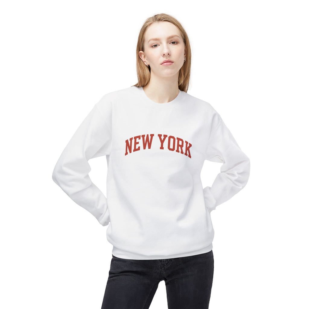 New York Love Unisex Crewneck Sweatshirt, Casual Fleece Sweatshirt, Cozy Streetwear, Gift for NYC Lovers, Fall Fashion, Comfortable Sweater