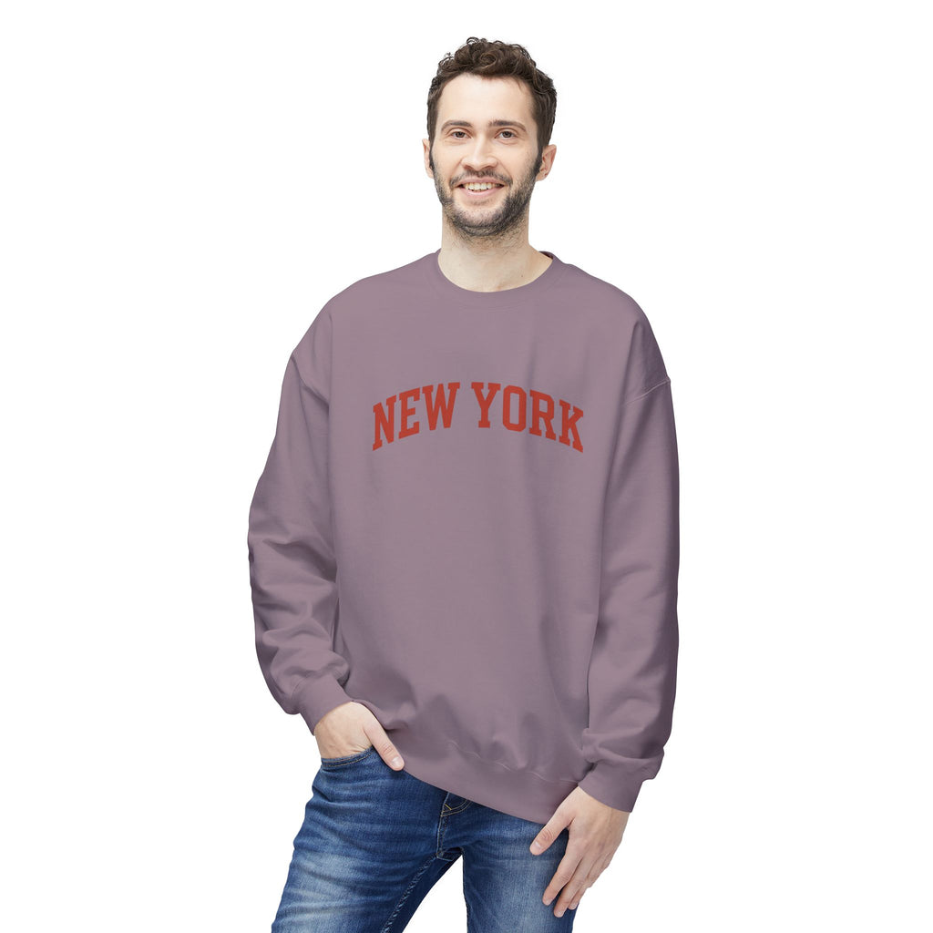 New York Love Unisex Crewneck Sweatshirt, Casual Fleece Sweatshirt, Cozy Streetwear, Gift for NYC Lovers, Fall Fashion, Comfortable Sweater
