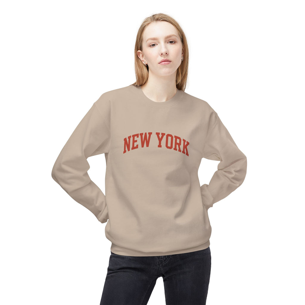 New York Love Unisex Crewneck Sweatshirt, Casual Fleece Sweatshirt, Cozy Streetwear, Gift for NYC Lovers, Fall Fashion, Comfortable Sweater